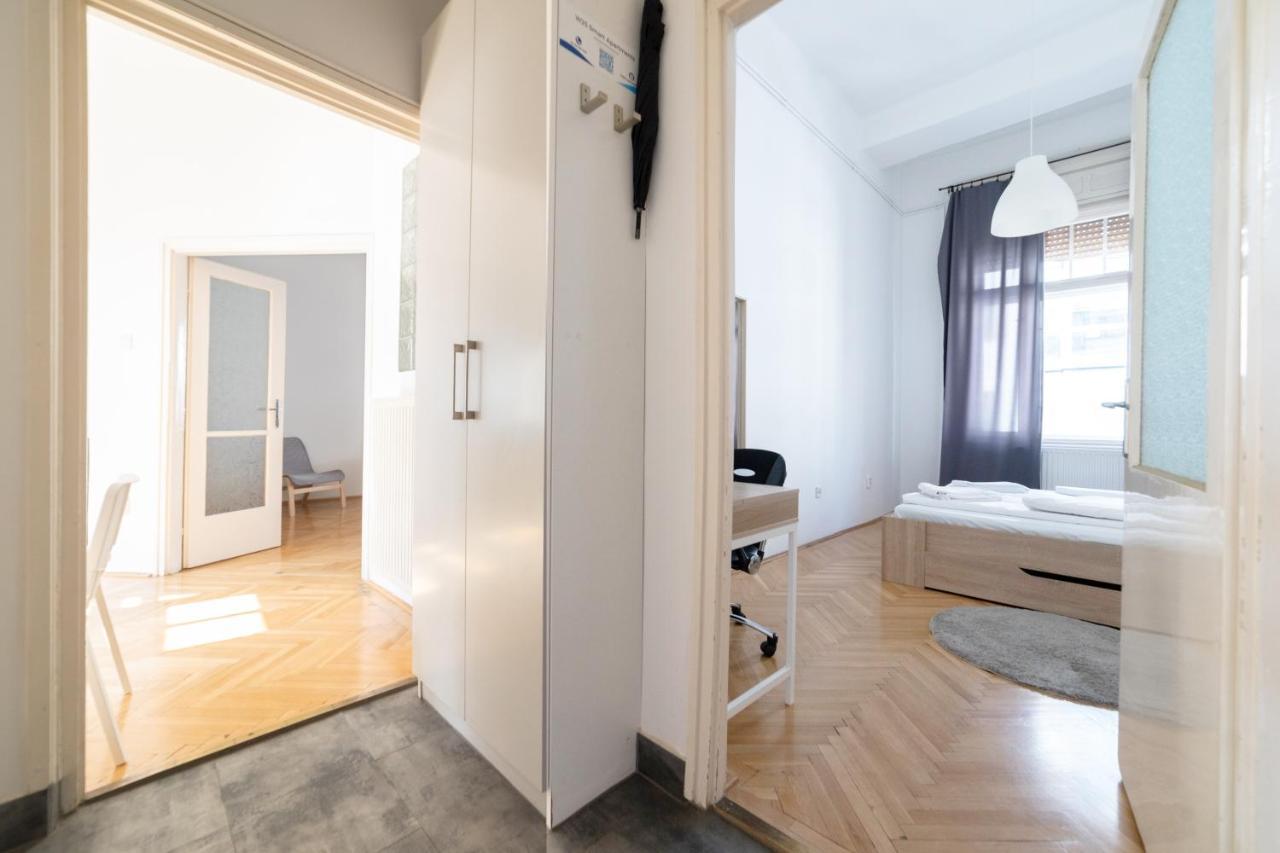 W25 Smart Apartment ブダペスト エクステリア 写真