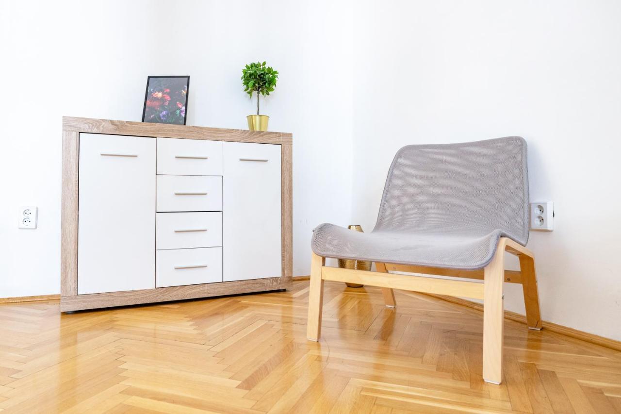 W25 Smart Apartment ブダペスト エクステリア 写真