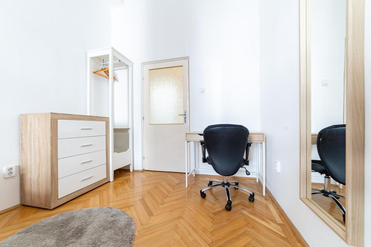 W25 Smart Apartment ブダペスト エクステリア 写真