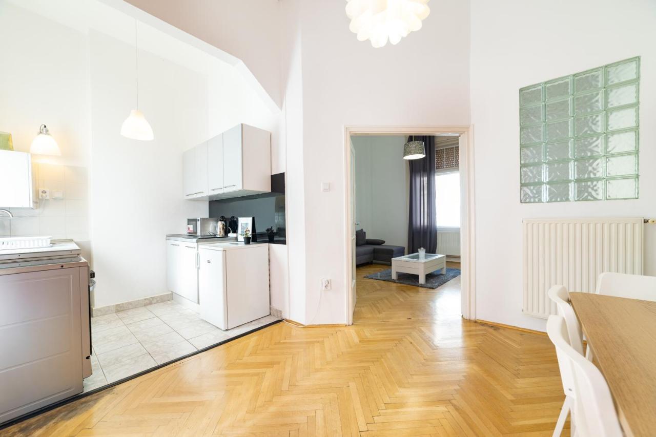 W25 Smart Apartment ブダペスト エクステリア 写真