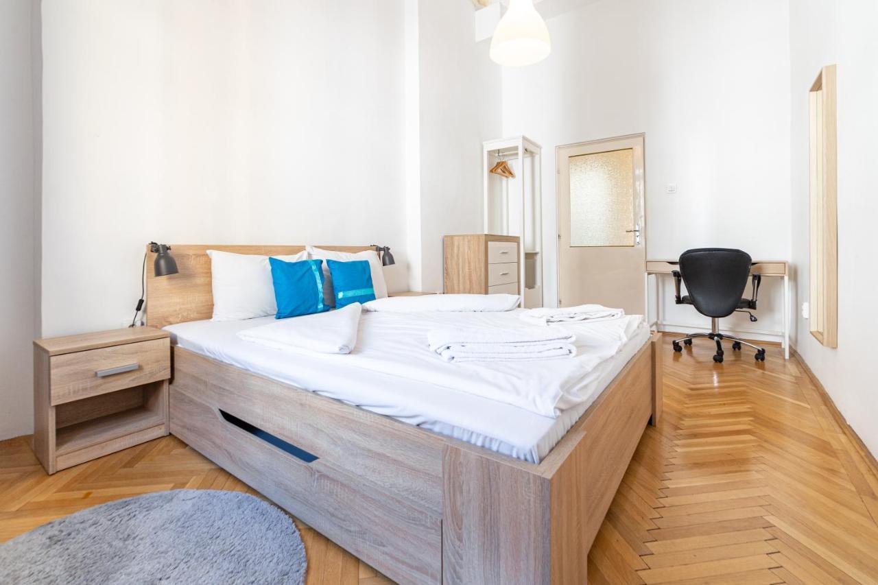 W25 Smart Apartment ブダペスト エクステリア 写真